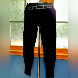 Women’s black compression leggings